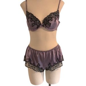 New Ellen Tracy Bra and Pantie Set NWOT